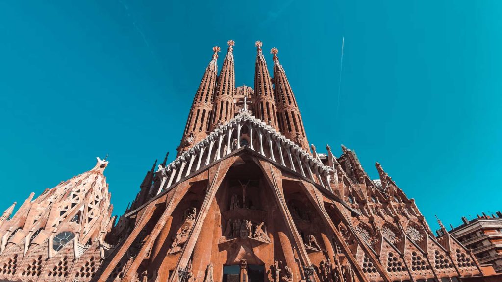 Barcelona - Spain Travel Guide