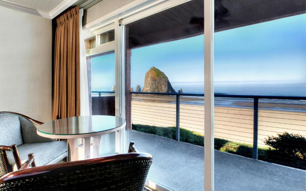 Hallmark Resort in Cannon Beach, Oregon