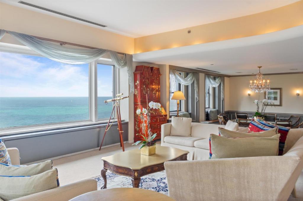 Staying at The Drake Hotel: 10 key points for a perfect stay